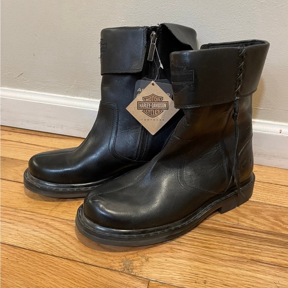Brand new never worn women Harley Davidson  boots size 9.5